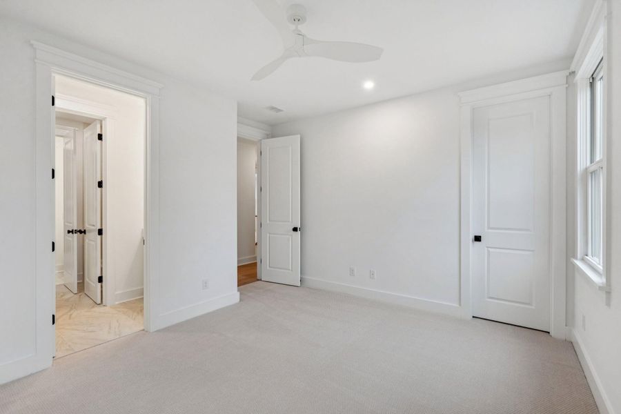 Spacious, unfurnished interior of a new home in , Mount Pleasant (Image 58).