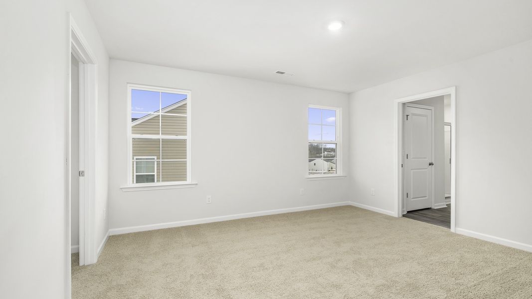 Spacious, unfurnished interior of a new home in Chandler Pointe, Rural Hall (Image 14).