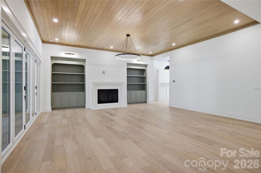 Spacious, unfurnished interior of a new home in , Charlotte (Image 18).