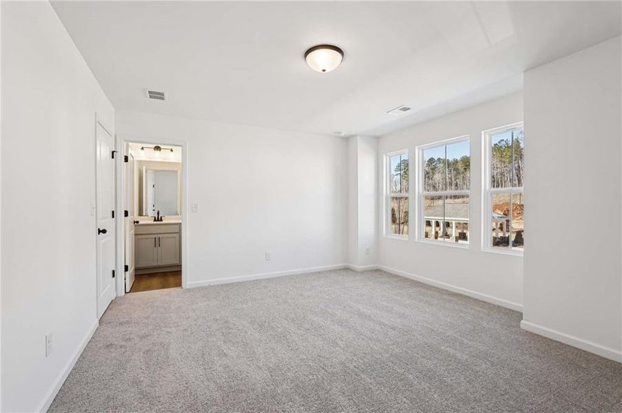Spacious, unfurnished interior of a new home in Arbors at Richland Creek, Buford (Image 28).