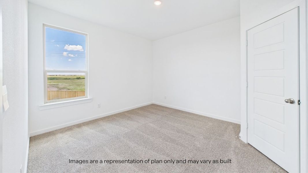 Spacious, unfurnished interior of a new home in Viridian, Lubbock (Image 32).
