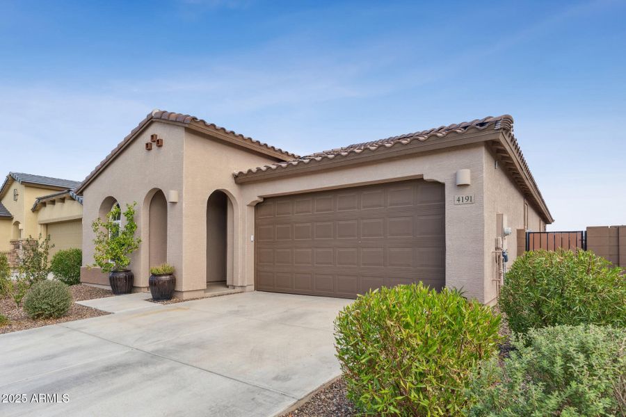 002-front-exterior 002-front-exterior