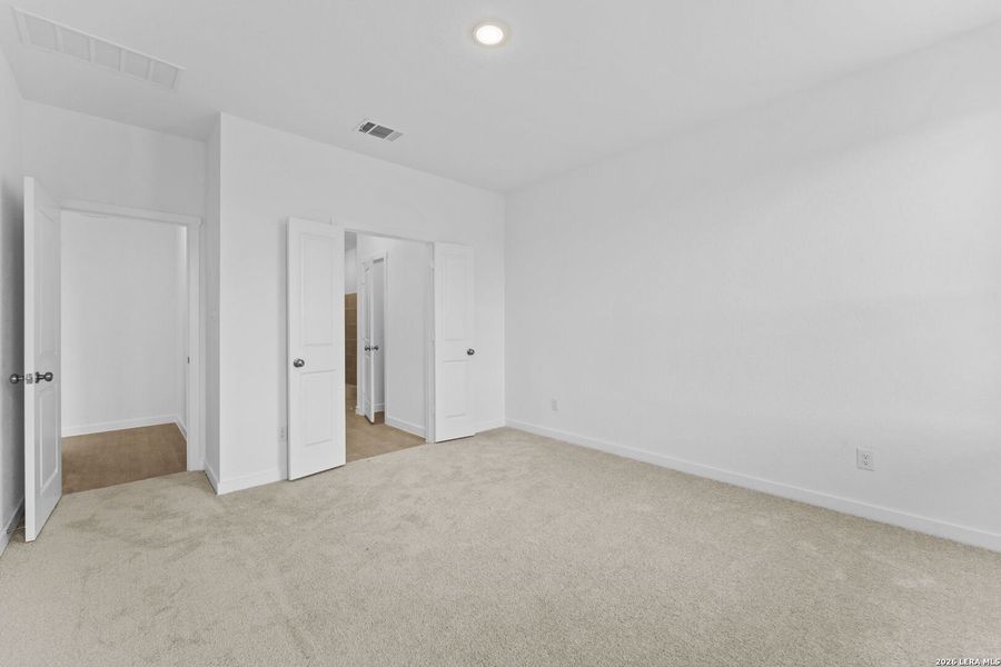 Spacious, unfurnished interior of a new home in Waterwheel, San Antonio (Image 21).