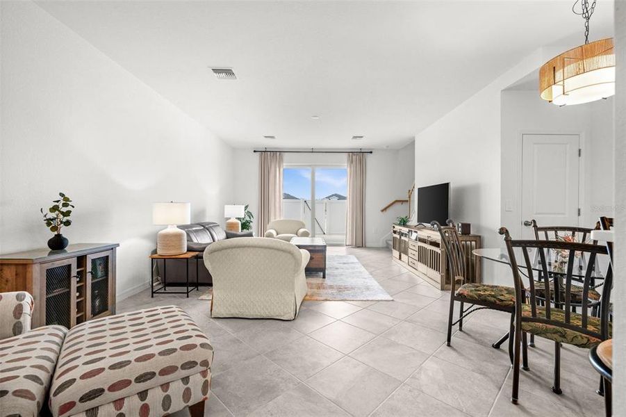 Furnished interior view inside a new home in Tuckers Cove, Punta Gorda (Image 7). Furnished interior view inside a new home in Tuckers Cove, Punta Gorda (Image 7).