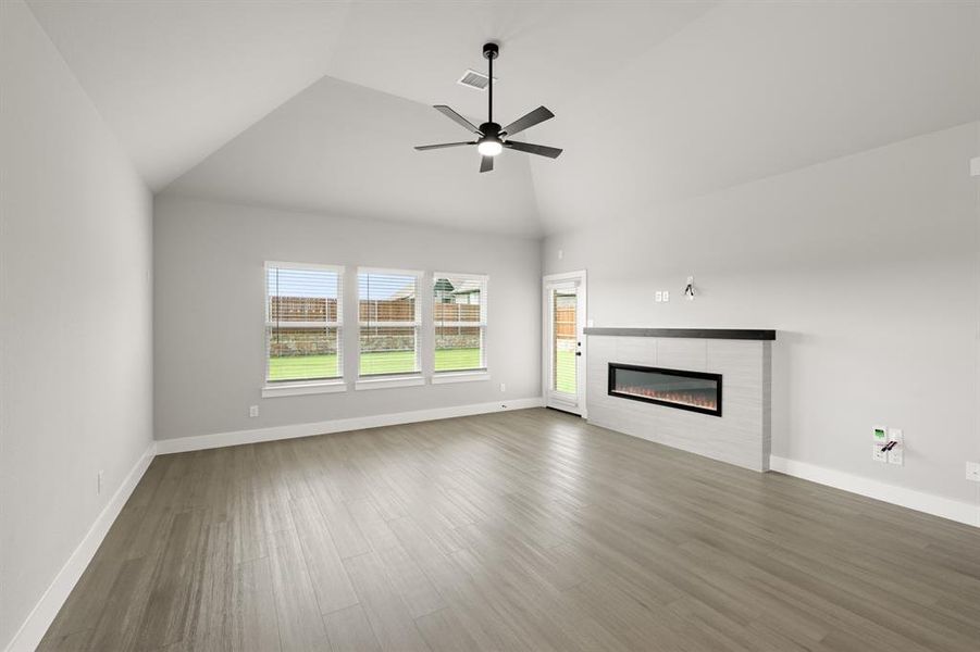 620 Red Maple- Living Room-1