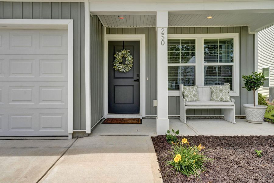 Exterior details and patio area of a home in , Hardeeville (Image 23).