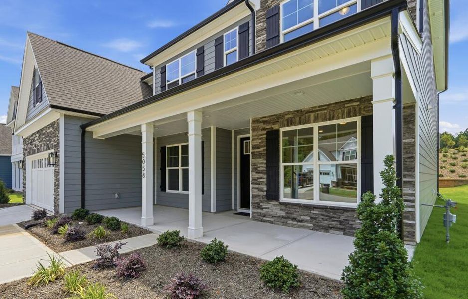 Exterior details and patio area of a home in Rone Creek, Waxhaw (Image 2).