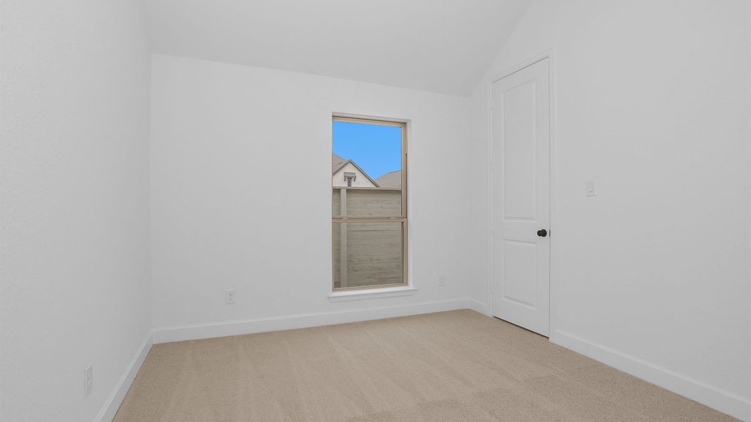 Spacious, unfurnished interior of a new home in Legacy 50', League City (Image 25).