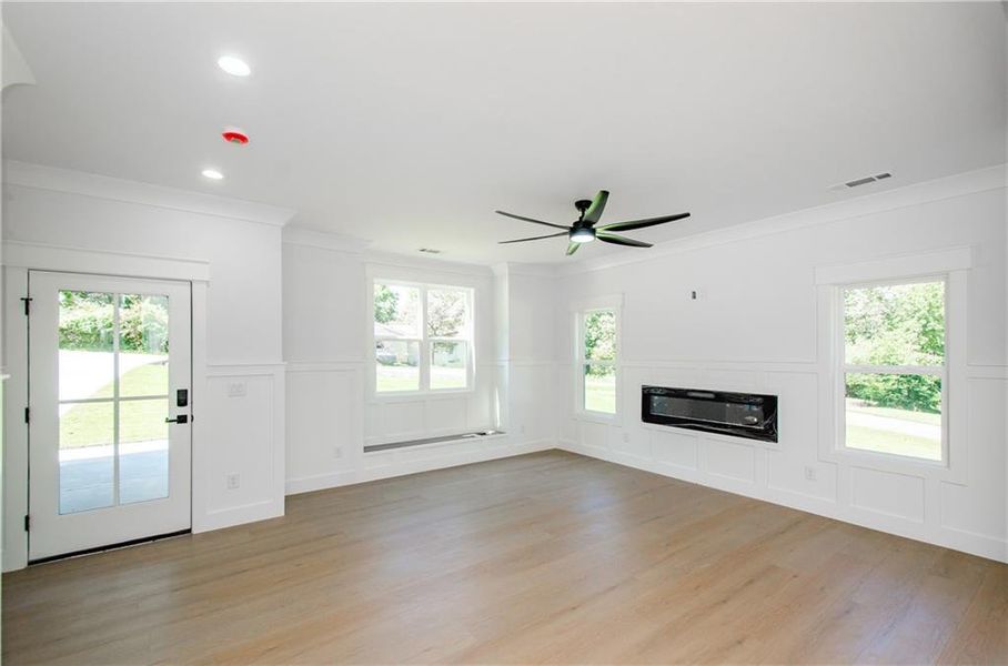 Spacious, unfurnished interior of a new home in , Gainesville (Image 25).
