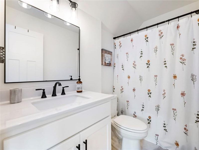 Furnished interior view inside a new home in , Gillsville (Image 15).