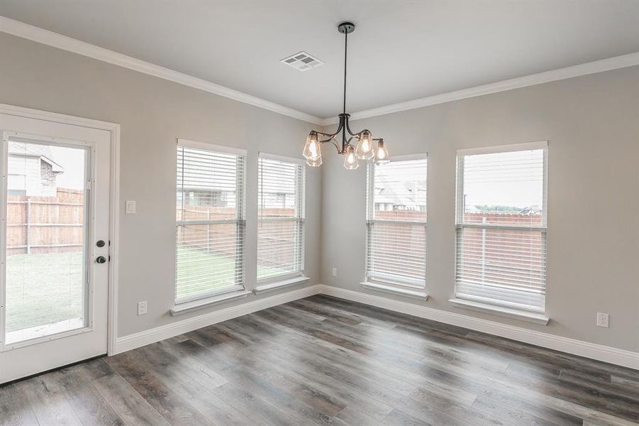 Spacious, unfurnished interior of a new home in , Alvarado (Image 23).