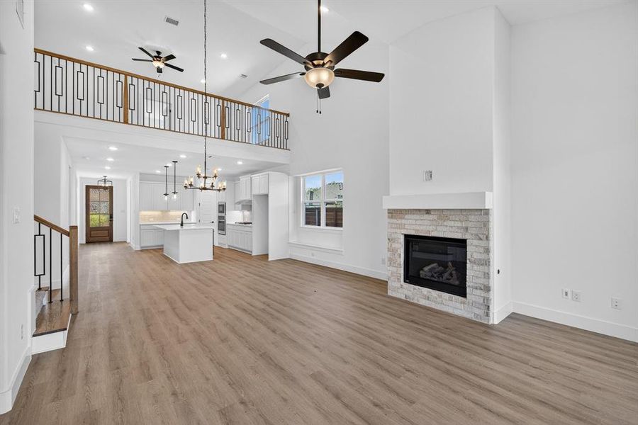 Spacious, unfurnished interior of a new home in Solterra, Mesquite (Image 16).