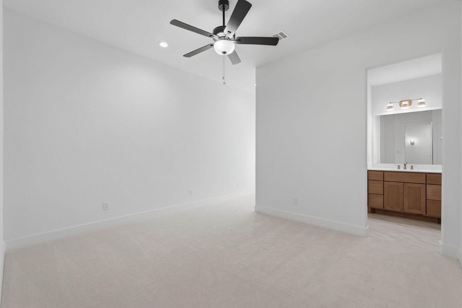 Spacious, unfurnished interior of a new home in Mostyn Manor Reserve, Magnolia (Image 22). Spacious, unfurnished interior of a new home in Mostyn Manor Reserve, Magnolia (Image 22).