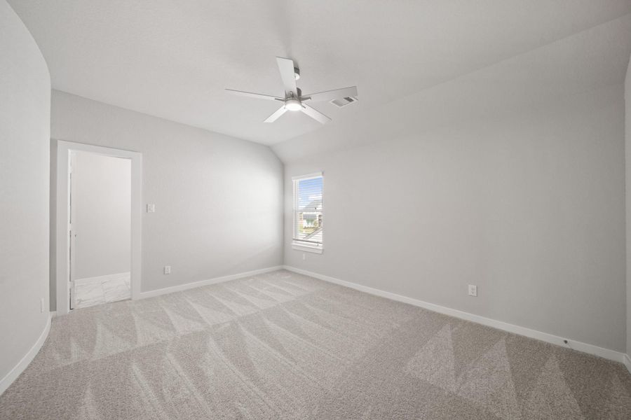 Spacious, unfurnished interior of a new home in Beacon Hill, Waller (Image 14).