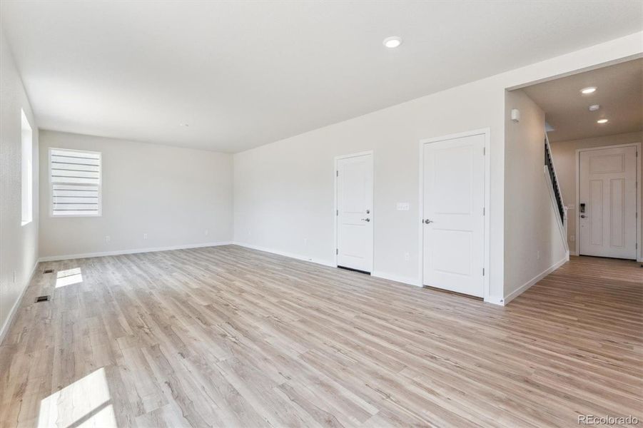 Spacious, unfurnished interior of a new home in Farmlore, Brighton (Image 17).