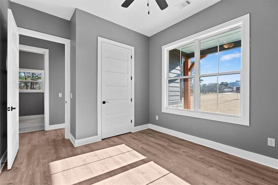 Spacious, unfurnished interior of a new home in , Bremen (Image 33). Spacious, unfurnished interior of a new home in , Bremen (Image 33).