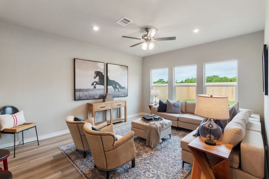 Representative furnished interior of a home built from the Frio by Omega Builders in Hillside Village, Temple (Image 8).