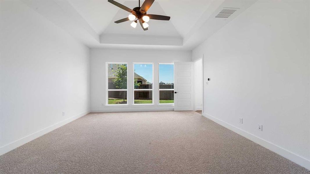 Spacious, unfurnished interior of a new home in Hillstead 60', Lavon (Image 14).