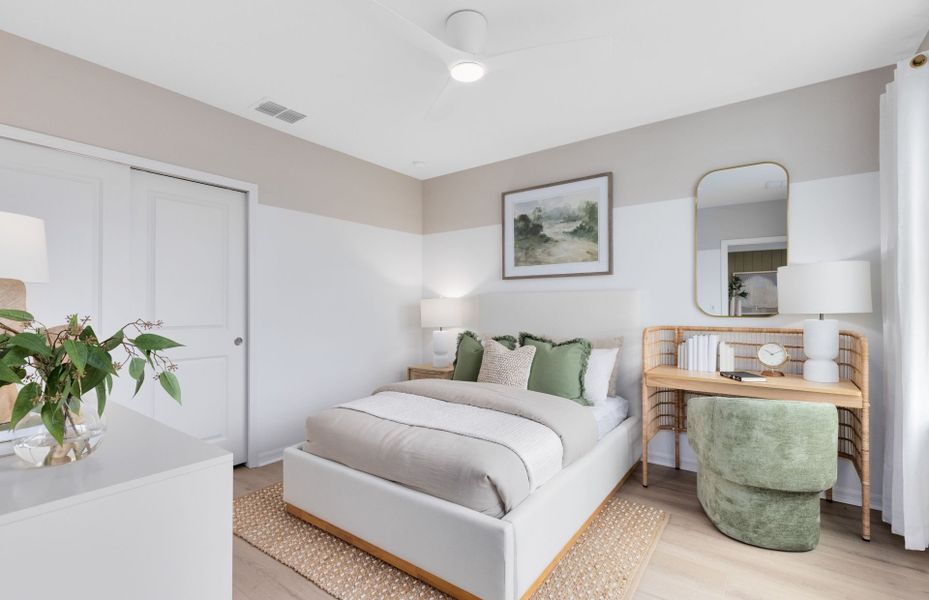 Representative furnished interior of a home built from the Mabel II by Pulte Homes in Parkside Trails, Clermont (Image 12).