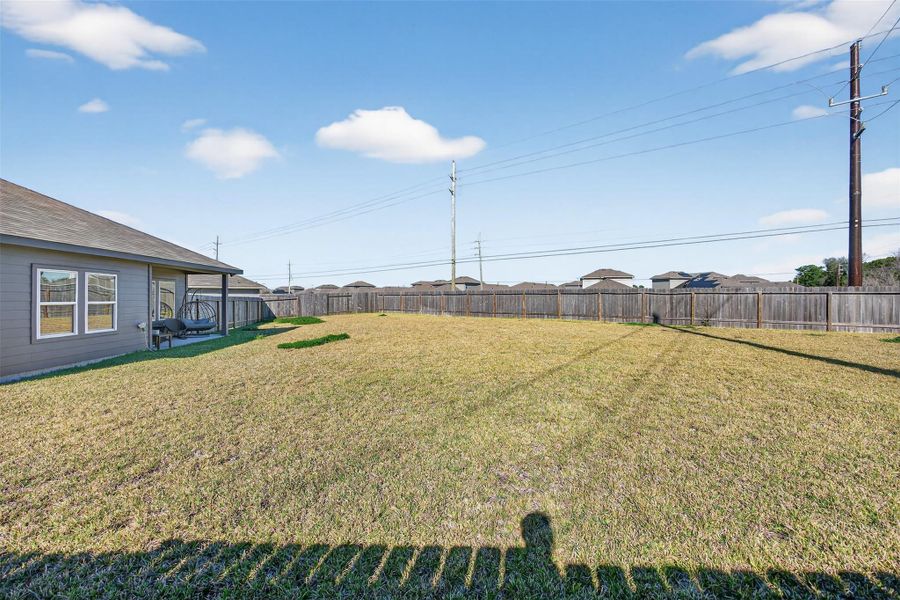 Exterior details and patio area of a home in , Houston (Image 28).