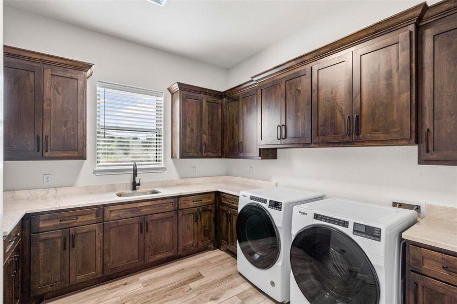 Furnished interior view inside a new home in , Aledo (Image 25). Furnished interior view inside a new home in , Aledo (Image 25).