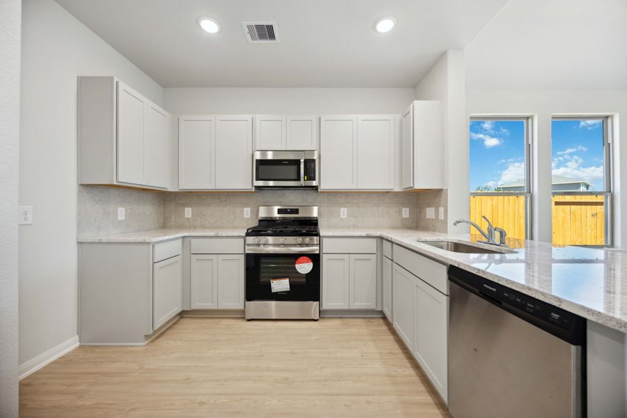 16825 Needlepoint Dr - San Marcos - Kitchen 16825 Needlepoint Dr - San Marcos - Kitchen