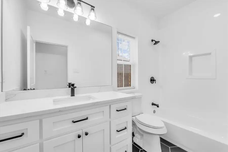 Furnished interior view inside a new home in , Hewitt (Image 9).