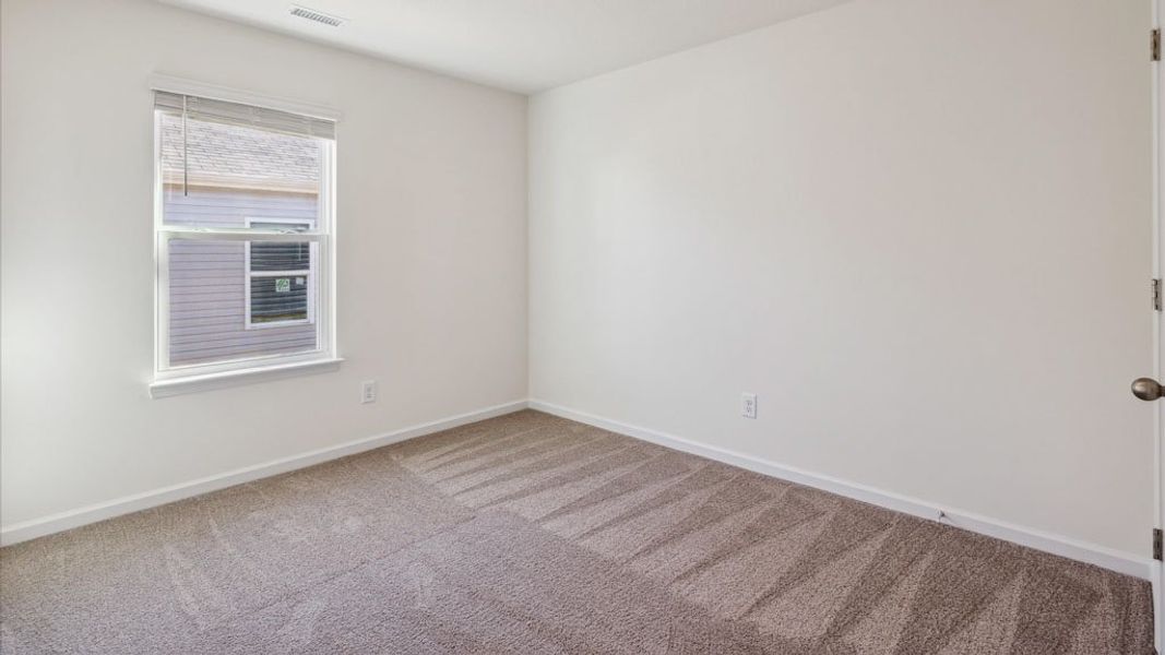 Representative unfurnished interior of a home built from the Freeport by D.R. Horton in Johnson Farms, Greeneville (Image 12).