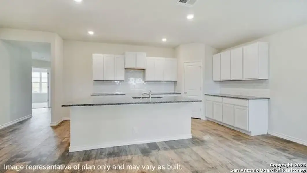 Furnished interior view inside a new home in Steele Creek, Cibolo (Image 4).