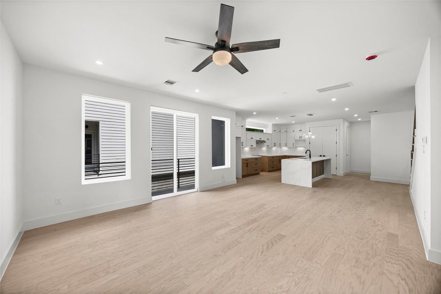 Spacious, unfurnished interior of a new home in , Houston (Image 19).
