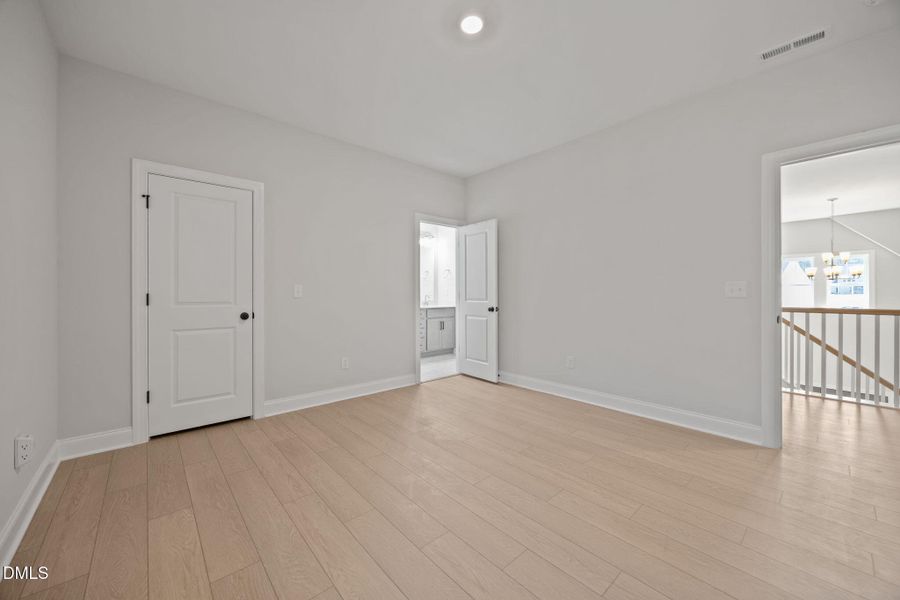 43-web-or-mls-IMG_2026 43-web-or-mls-IMG_2026