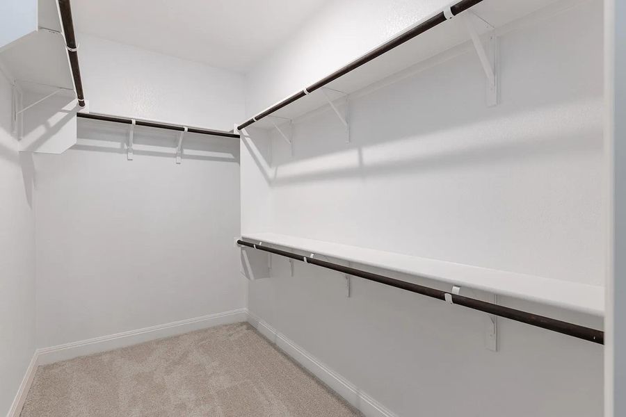 Spacious, unfurnished interior of a new home in The Colony - 50', Bastrop (Image 14).