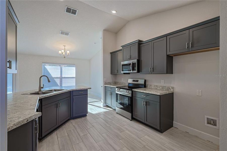 Furnished interior view inside a new home in Ocala Waterway / Kingsland Country Estates, Ocala (Image 14).