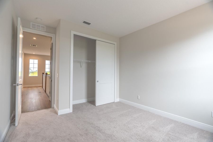 Spacious, unfurnished interior of a new home in , Port St. Lucie (Image 18).