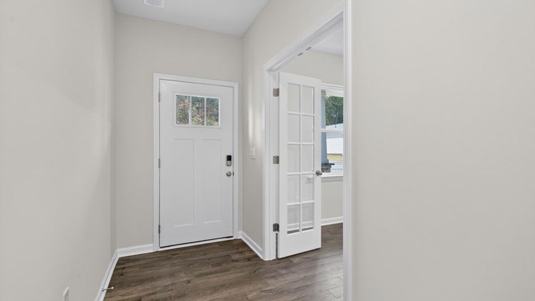 Spacious, unfurnished interior of a new home in Galvins Ridge, Sanford (Image 8).