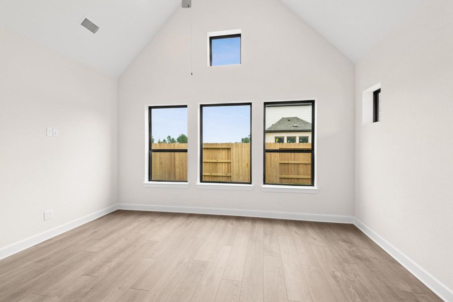 Spacious, unfurnished interior of a new home in ARTAVIA 45' Homesites, Conroe (Image 19).