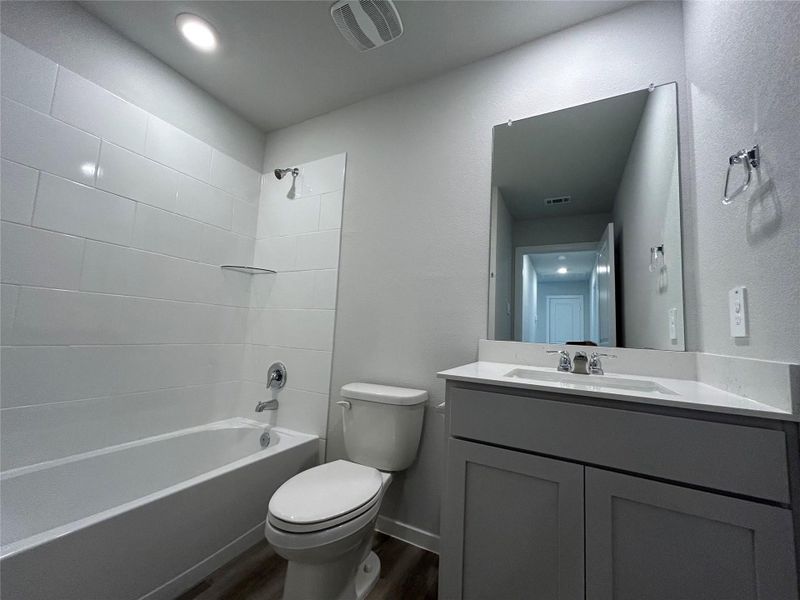 Furnished interior view inside a new home in Cornerstone, Rockdale (Image 3). Furnished interior view inside a new home in Cornerstone, Rockdale (Image 3).