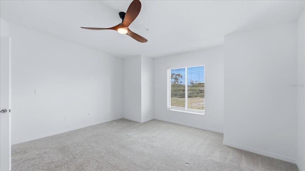 Spacious, unfurnished interior of a new home in , Venice (Image 16).