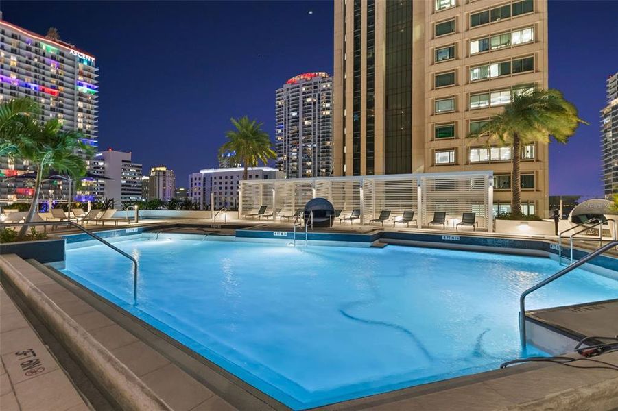 Condo located in St. Petersburg, FL showcasing its design and architecture (Image 21). Condo located in St. Petersburg, FL showcasing its design and architecture (Image 21).