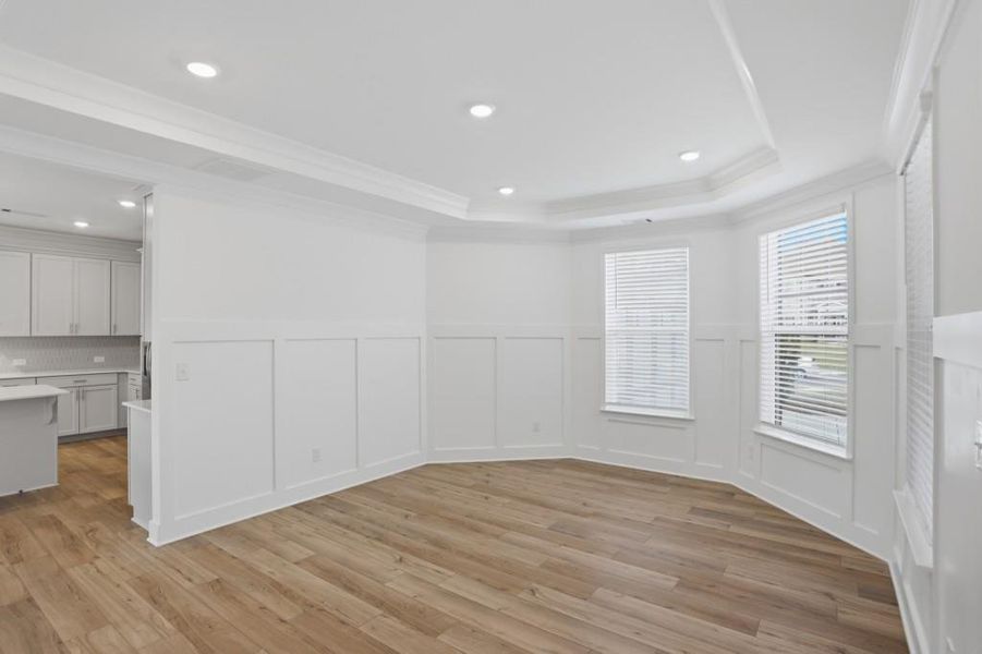 Spacious, unfurnished interior of a new home in Deer Valley, Canton (Image 4).