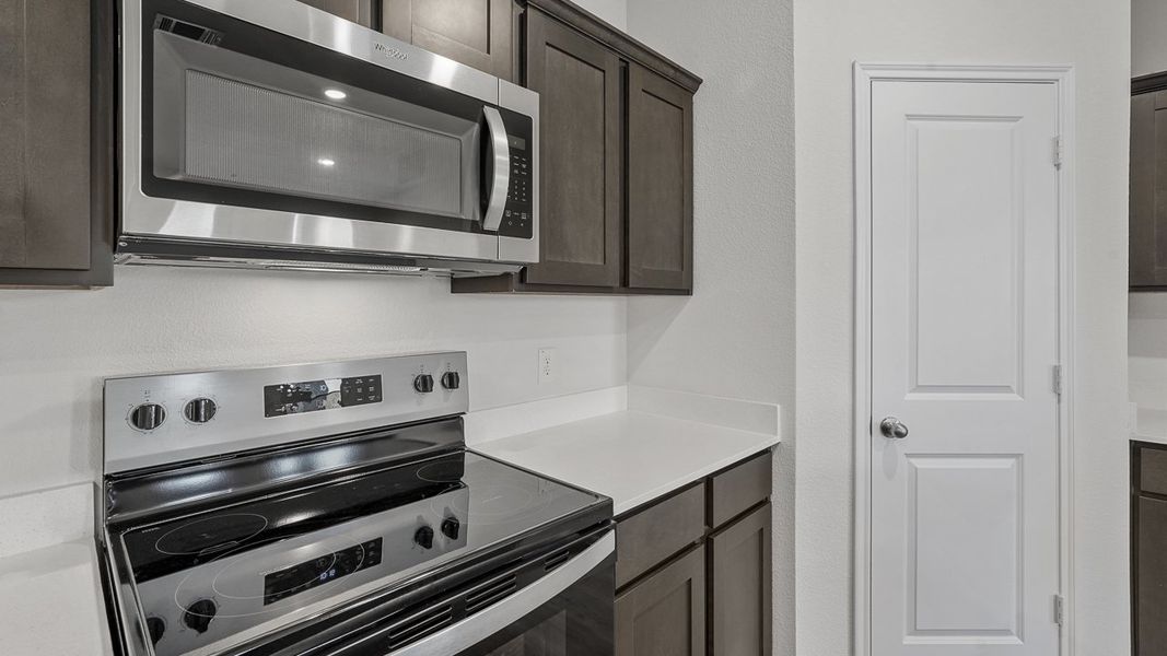 Representative furnished interior of a home built from the Midland by D.R. Horton in Corsicana Commons, Corsicana (Image 9). Representative furnished interior of a home built from the Midland by D.R. Horton in Corsicana Commons, Corsicana (Image 9).