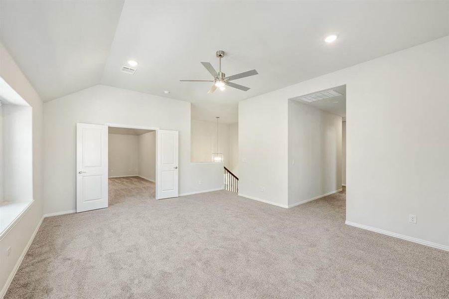 Spacious, unfurnished interior of a new home in Liberty, Melissa (Image 24).