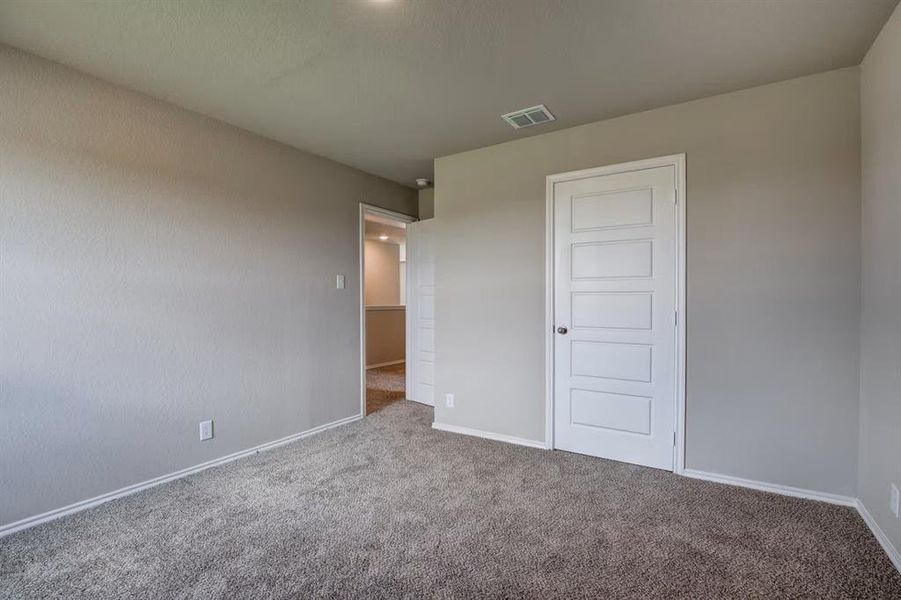 Spacious, unfurnished interior of a new home in Hannah Heights, Seguin (Image 26). Spacious, unfurnished interior of a new home in Hannah Heights, Seguin (Image 26).