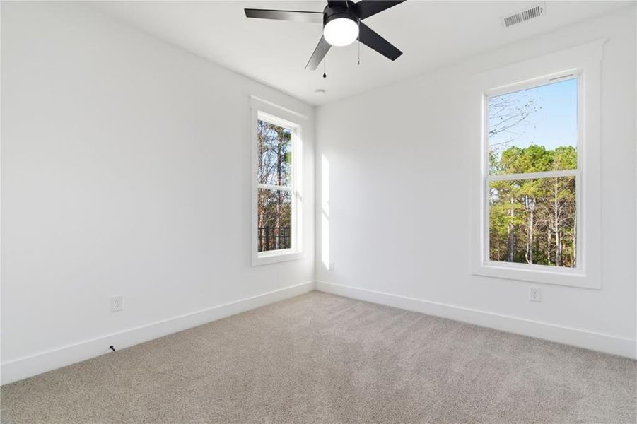 Spacious, unfurnished interior of a new home in , Jasper (Image 28).