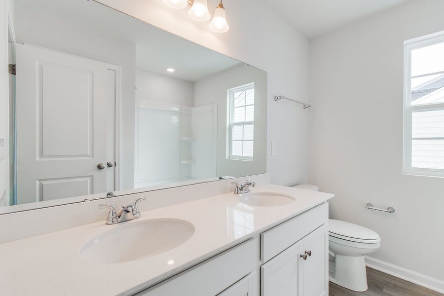 Furnished interior view inside a new home in Winston Point, Gilbert (Image 10).