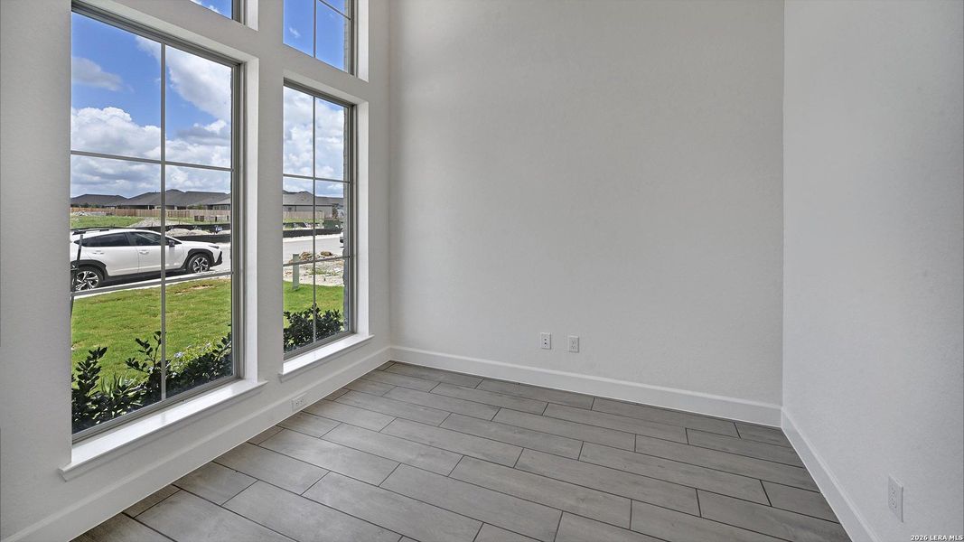 Spacious, unfurnished interior of a new home in Briggs Ranch, San Antonio (Image 19). Spacious, unfurnished interior of a new home in Briggs Ranch, San Antonio (Image 19).