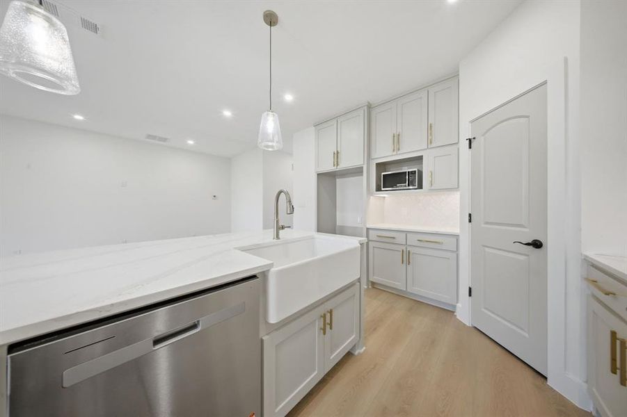 Furnished interior view inside a new home in , Seagoville (Image 6).