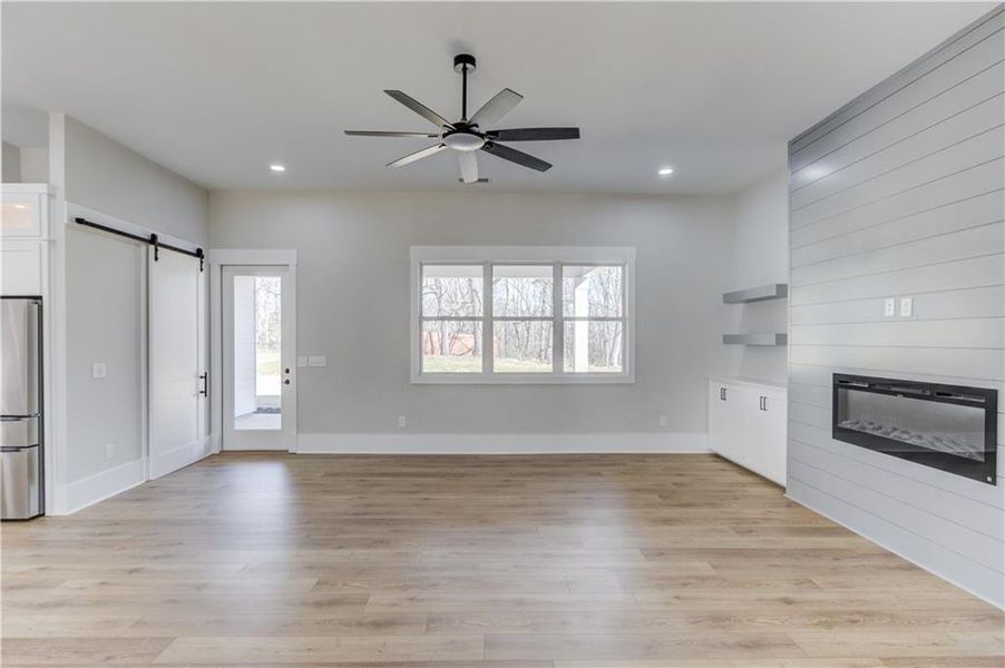 Spacious, unfurnished interior of a new home in , Jefferson (Image 41).