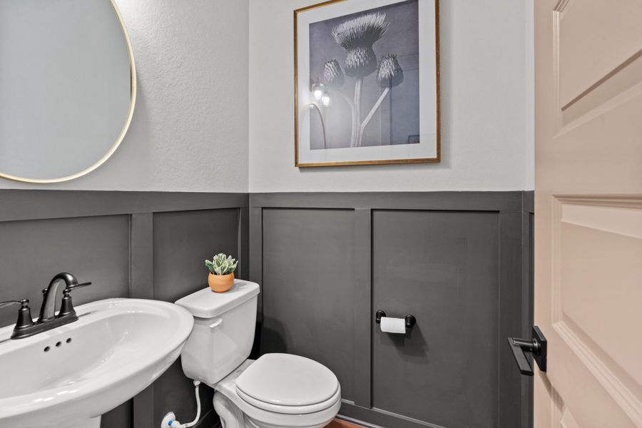 Furnished interior view inside a new home in Caliza Reserve, Boerne (Image 33).