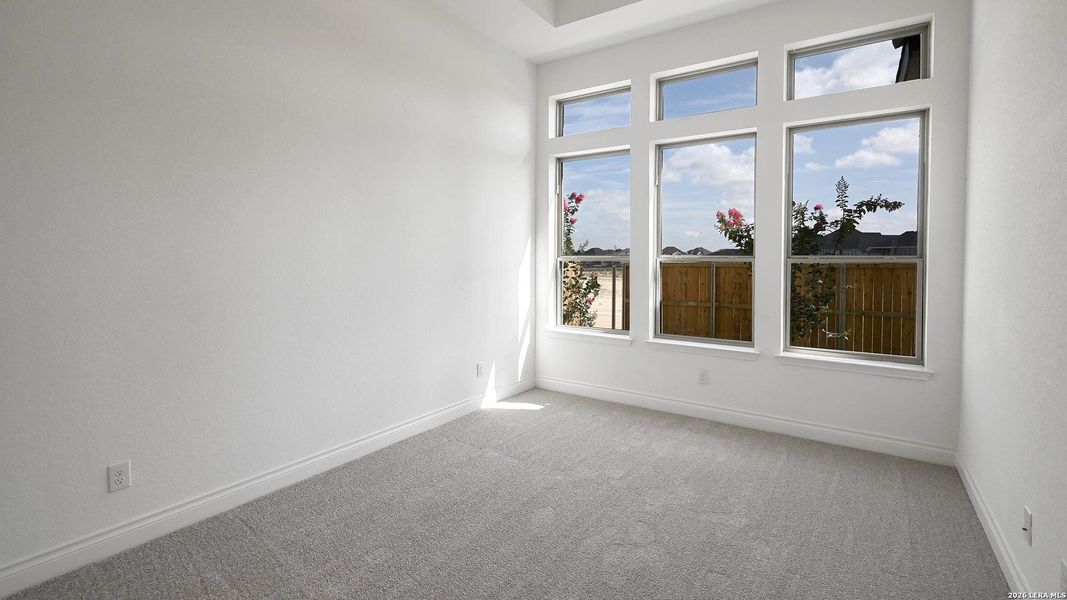 Spacious, unfurnished interior of a new home in Legacy at Lake Dunlap, New Braunfels (Image 24).
